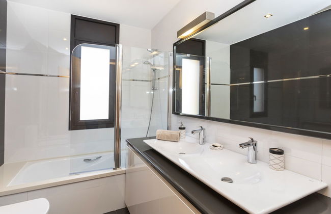 Casa de 5 quartos em Olot com piscina privada e jardim - Foto 17