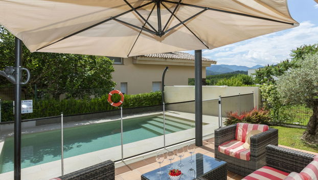 Casa de 5 quartos em Olot com piscina privada e jardim - Foto 2