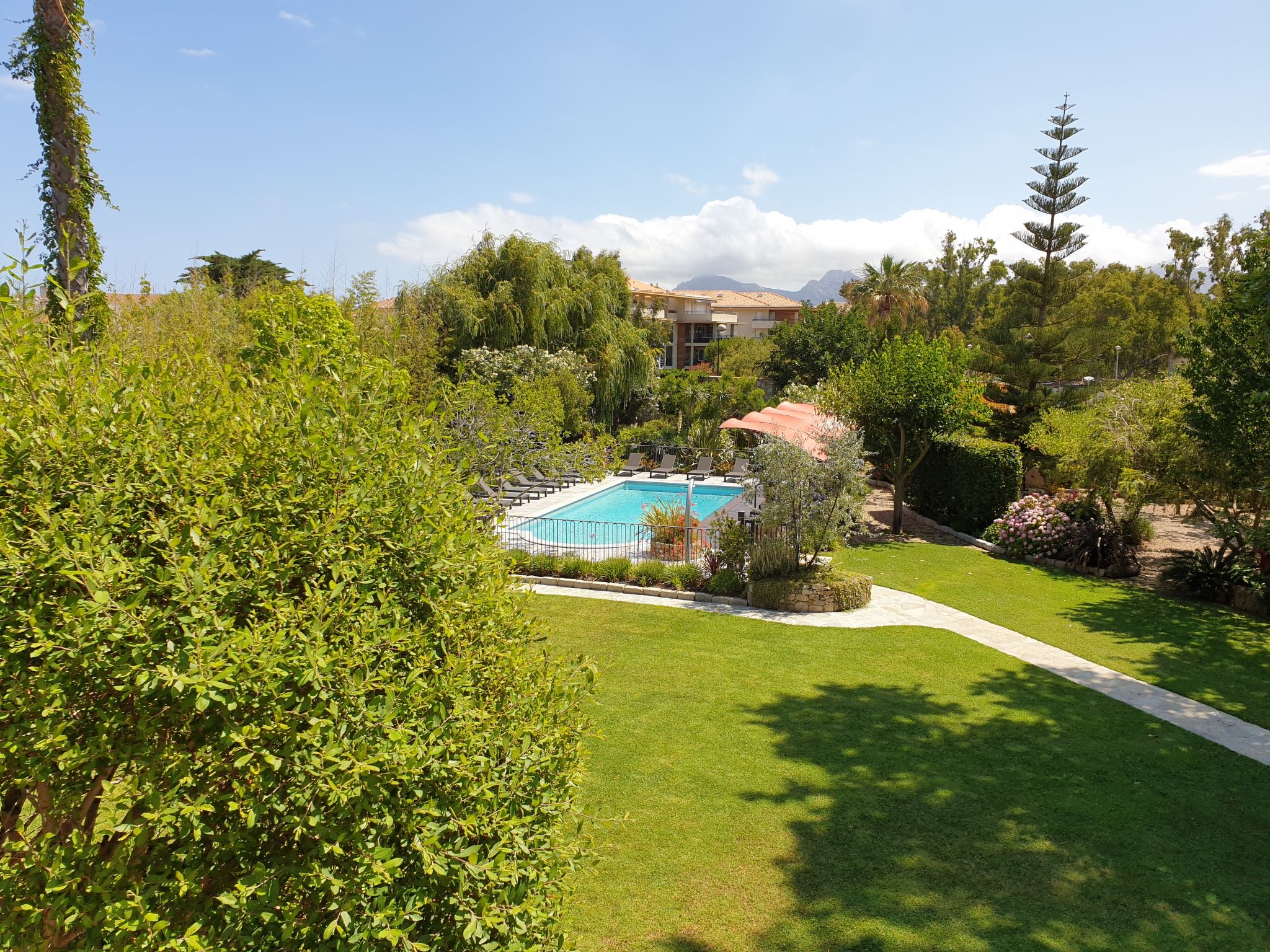 Foto 2 - Apartamento em Calvi com piscina e vistas do mar