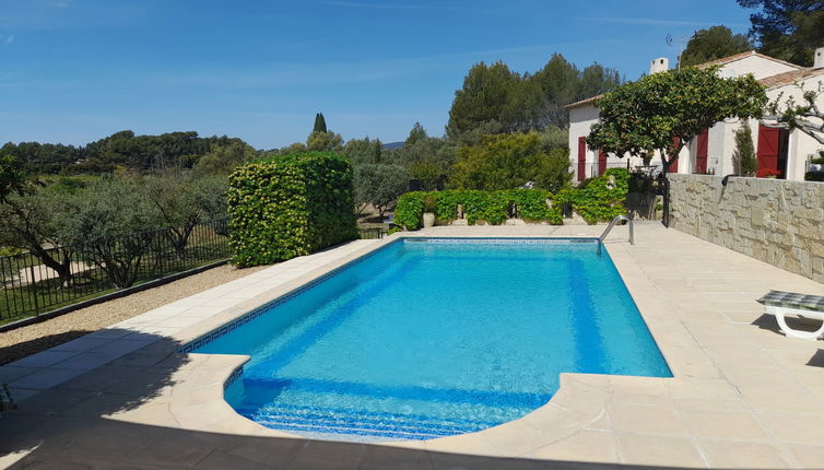 Photo 1 - Appartement de 2 chambres à Le Castellet avec piscine privée et vues à la mer