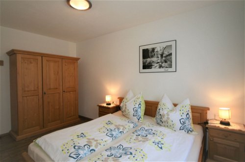 Foto 14 - Appartamento con 2 camere da letto a Fügen con vista sulle montagne