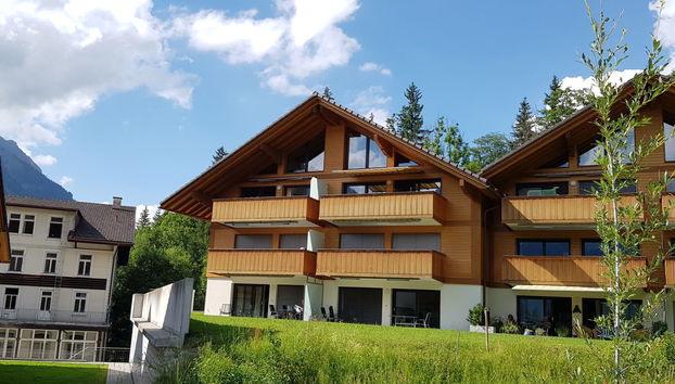 Apartamento de 3 quartos em Kandersteg com jardim e terraço - Foto 2
