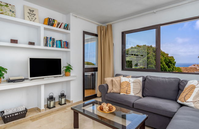 Appartement de 3 chambres à Mijas avec piscine et jardin - Photo 2