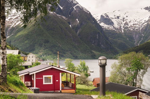 Photo 1 - Maison de 2 chambres à Balestrand avec jardin et terrasse