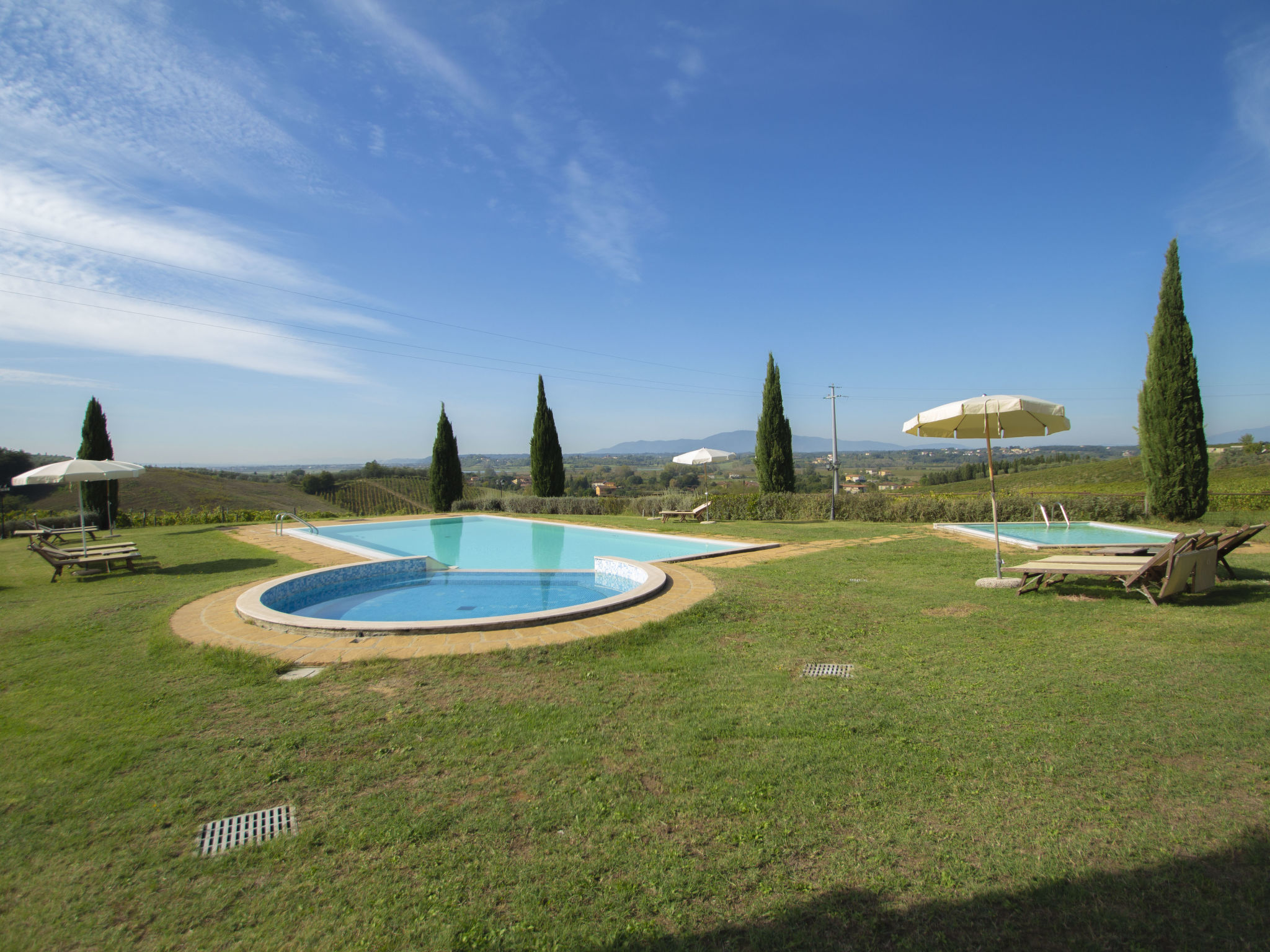Photo 25 - 2 bedroom Apartment in Cerreto Guidi with swimming pool and garden