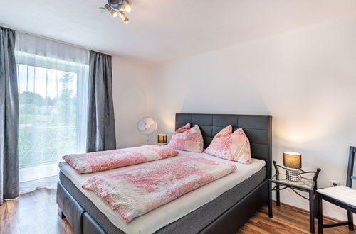 Foto 4 - Appartamento con 3 camere da letto a Velden am Wörther See con giardino e terrazza