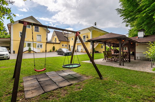 Foto 30 - Appartamento con 3 camere da letto a Velden am Wörther See con giardino e terrazza