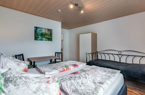 Foto 18 - Appartamento con 3 camere da letto a Velden am Wörther See con giardino e terrazza