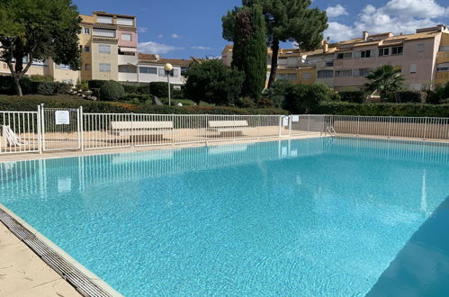 Foto 5 - Appartamento con 2 camere da letto a Agde con piscina e vista mare