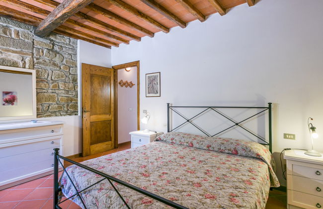Apartamento de 2 quartos em Pelago com piscina e jardim - Foto 17