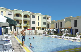 Foto 1 - Casa de 1 quarto em Caorle com piscina e jardim