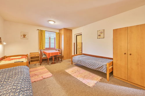Foto 10 - Casa con 4 camere da letto a Úhlejov con piscina privata e giardino