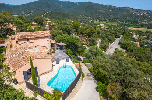 Photo 24 - Maison de 3 chambres à Bormes-les-Mimosas avec piscine privée et vues à la mer