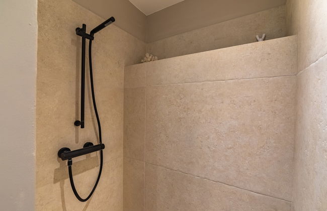 Casa con 4 camere da letto a Bormes-les-Mimosas con piscina privata e giardino - Foto 23