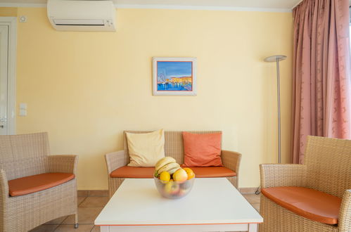 Foto 7 - Apartamento de 2 quartos em Sainte-Maxime com piscina e jardim