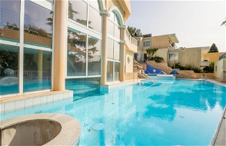 Foto 1 - Apartamento de 2 quartos em Sainte-Maxime com piscina e vistas do mar