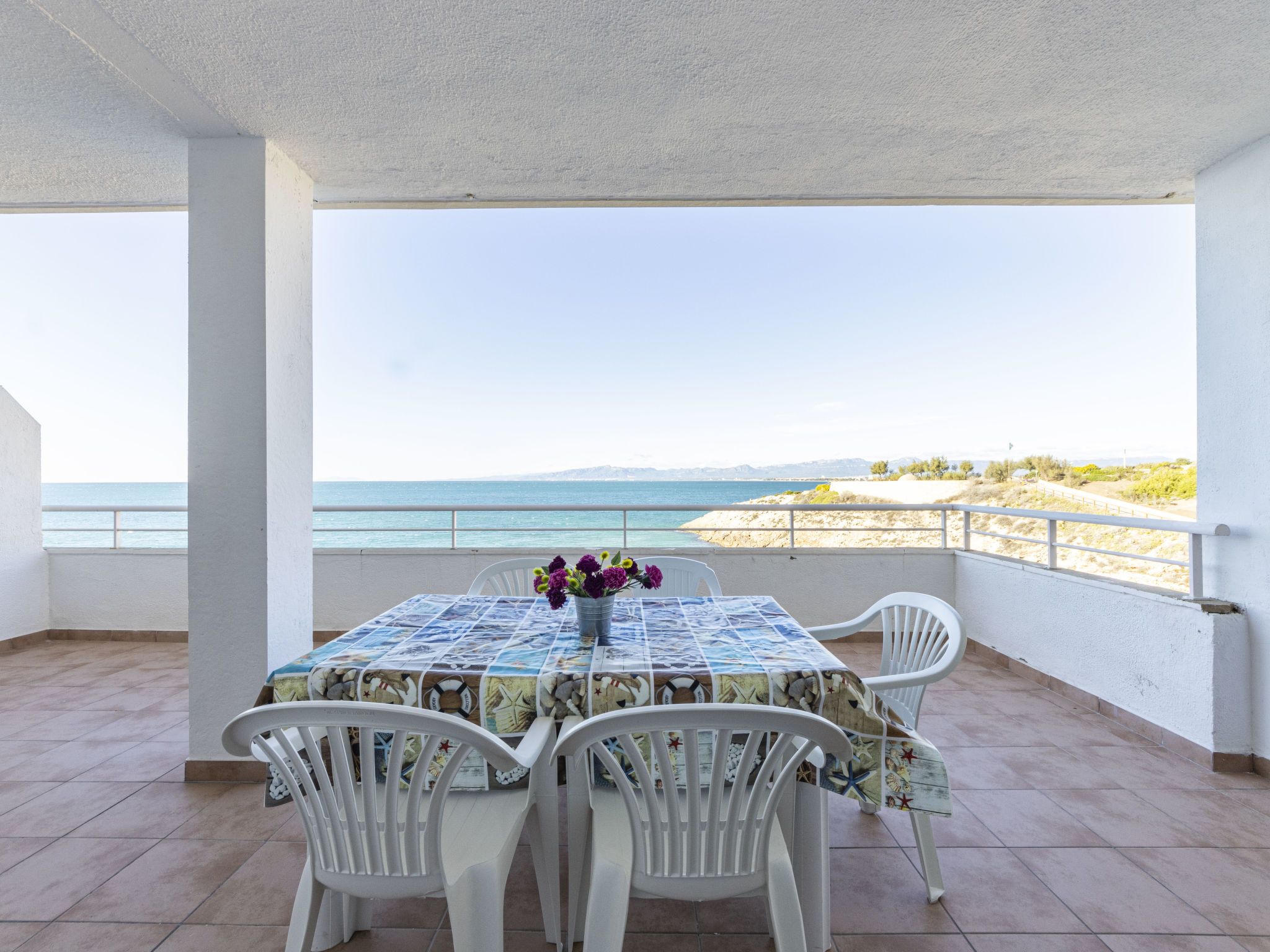 Photo 2 - 2 bedroom Apartment in Salou with swimming pool and sea view