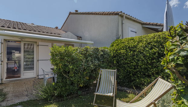Casa de 2 quartos em Vaux-sur-Mer com piscina e jardim - Foto 2