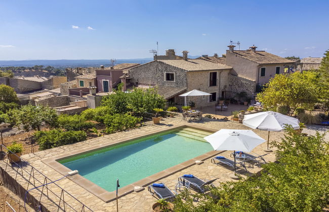 Casa de 3 quartos em Selva com piscina privada e jardim - Foto 1