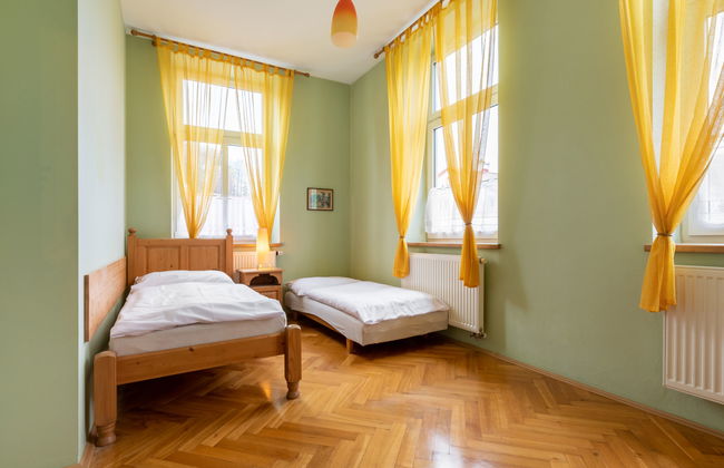 Apartamento de 2 quartos em Desná com banheira de hidromassagem - Foto 8