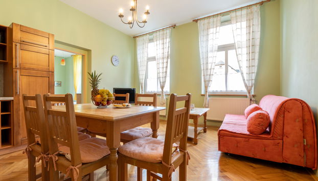 Apartamento de 2 quartos em Desná com banheira de hidromassagem - Foto 3