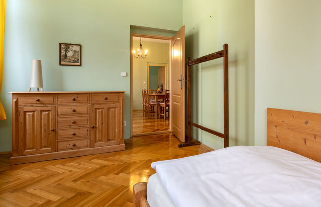 Apartamento de 2 quartos em Desná com banheira de hidromassagem - Foto 7