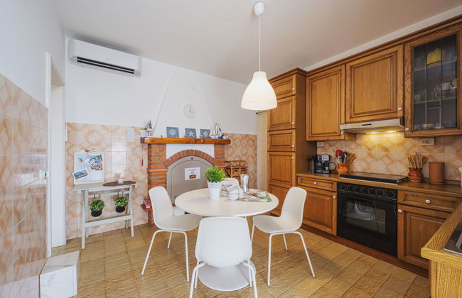 Casa de 2 quartos em Seravezza com jardim e terraço - Foto 27