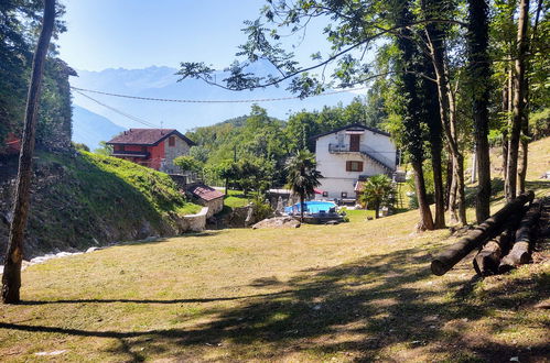 Foto 27 - Appartamento con 2 camere da letto a Sorico con piscina e vista sulle montagne