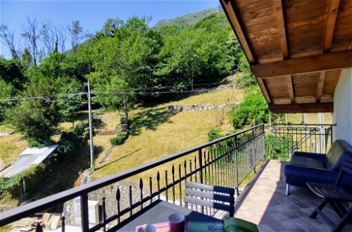 Foto 24 - Appartamento con 2 camere da letto a Sorico con piscina e vista sulle montagne
