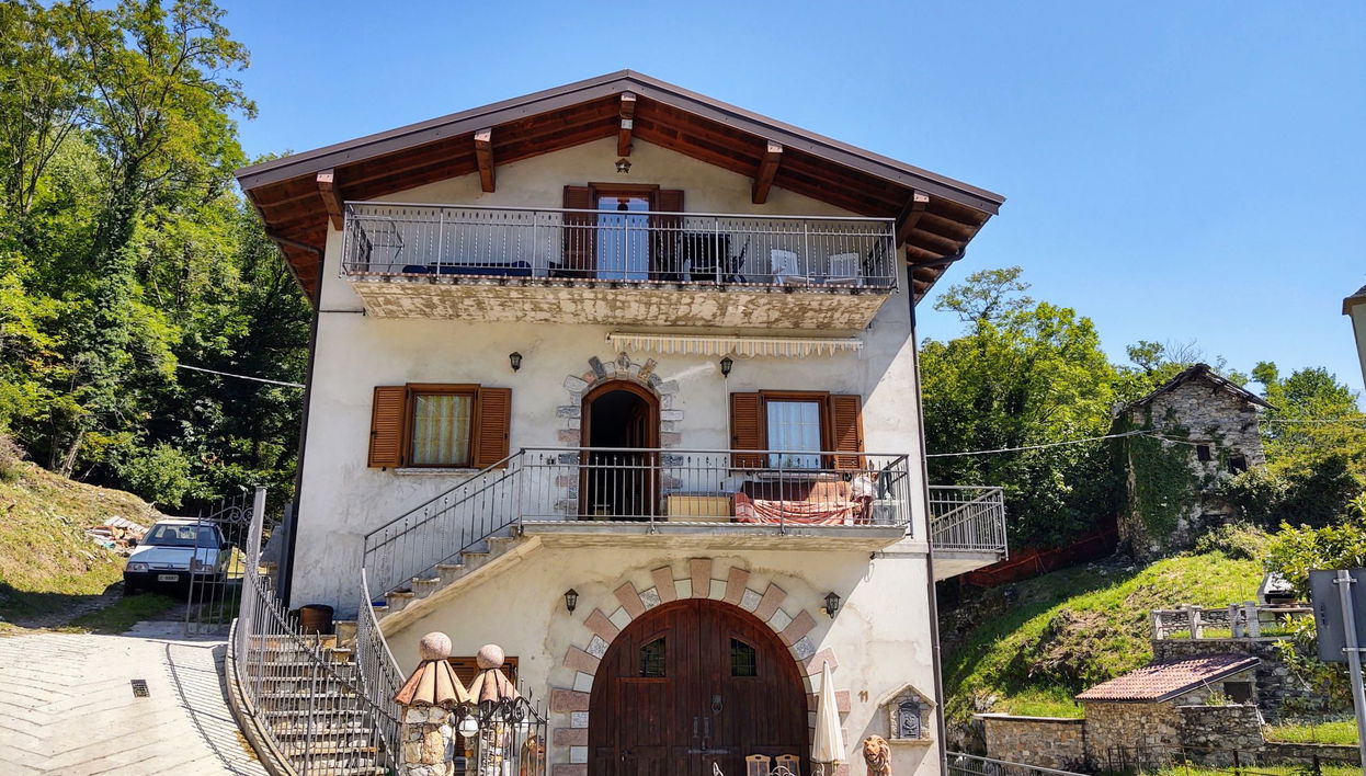 Apartment mit 3 Schlafzimmern in Sorico mit schwimmbad und garten - Foto 1
