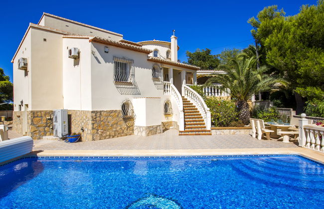 Casa de 3 quartos em Jávea com piscina privada e jardim - Foto 3