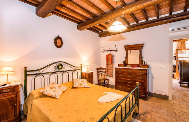 Apartamento de 3 quartos em Paciano com piscina e jardim - Foto 12