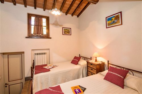 Photo 10 - 2 bedroom Apartment in Paciano with swimming pool and garden