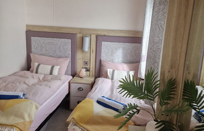 Seaview Chalet-durdledoor-sleeps4to6- Pet Friendly - Foto 1