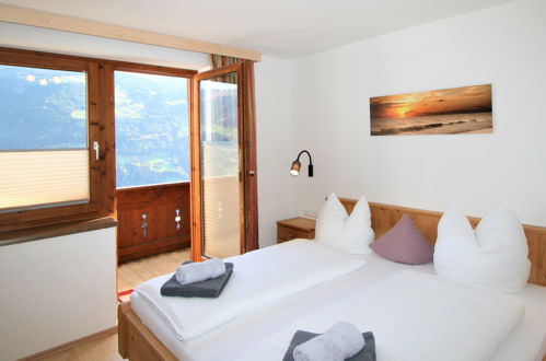 Foto 3 - Appartamento con 3 camere da letto a Aschau im Zillertal con giardino