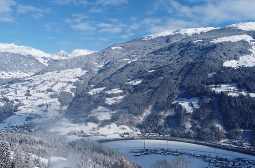 Foto 50 - Apartment mit 3 Schlafzimmern in Aschau im Zillertal mit blick auf die berge