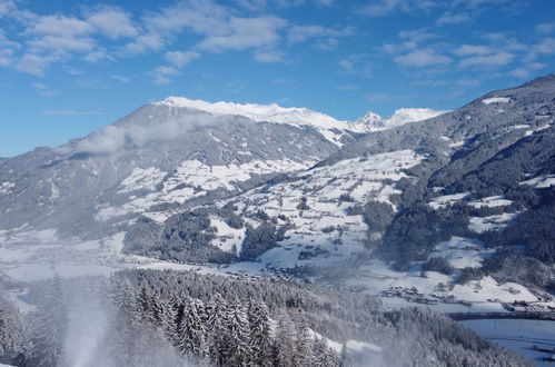 Foto 53 - Apartment mit 3 Schlafzimmern in Aschau im Zillertal mit garten