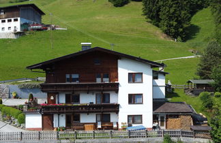 Foto 1 - Appartamento con 3 camere da letto a Aschau im Zillertal con giardino