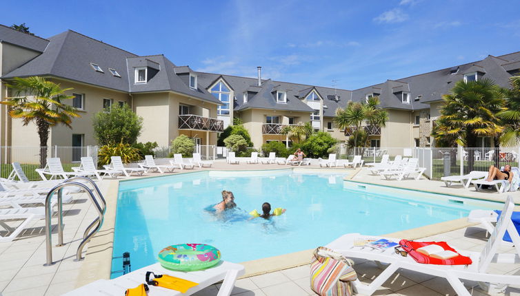 Foto 1 - Apartamento de 2 quartos em Saint-Briac-sur-Mer com piscina e jardim