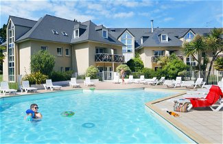 Foto 1 - Appartamento con 1 camera da letto a Saint-Briac-sur-Mer con piscina e vista mare