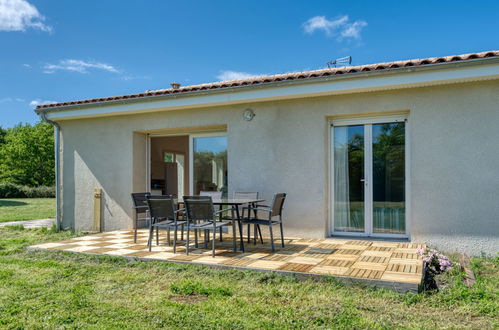 Foto 16 - Casa con 3 camere da letto a Gaillan-en-Médoc con terrazza