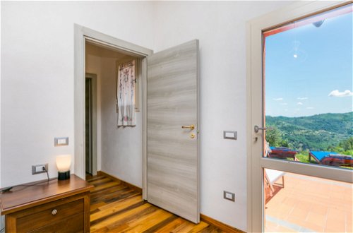 Foto 15 - Haus mit 2 Schlafzimmern in Pescia mit privater pool und garten
