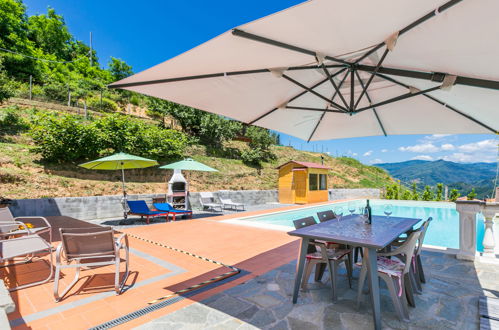 Photo 39 - Maison de 2 chambres à Pescia avec piscine privée et jardin