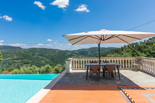 Foto 7 - Casa con 2 camere da letto a Pescia con piscina privata e giardino