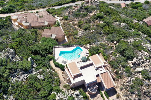 Photo 17 - Maison de 3 chambres à Trinità d'Agultu e Vignola avec piscine privée et jardin