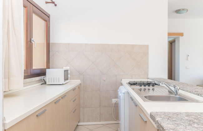 Casa de 4 quartos em Trinità d'Agultu e Vignola com piscina e jardim - Foto 11