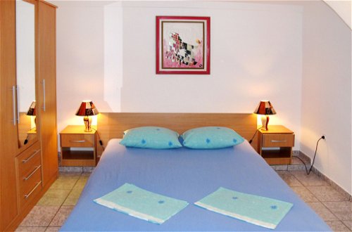 Foto 4 - Appartamento con 2 camere da letto a Jasenice con terrazza e vista mare