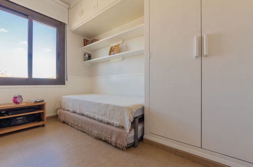 Foto 18 - Appartamento con 3 camere da letto a Torredembarra con terrazza e vista mare