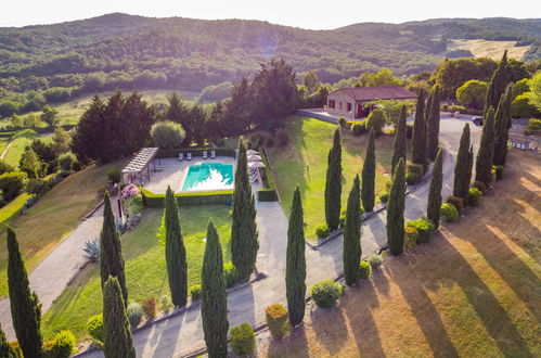 Foto 36 - Appartamento con 2 camere da letto a Montecatini Val di Cecina con piscina e giardino