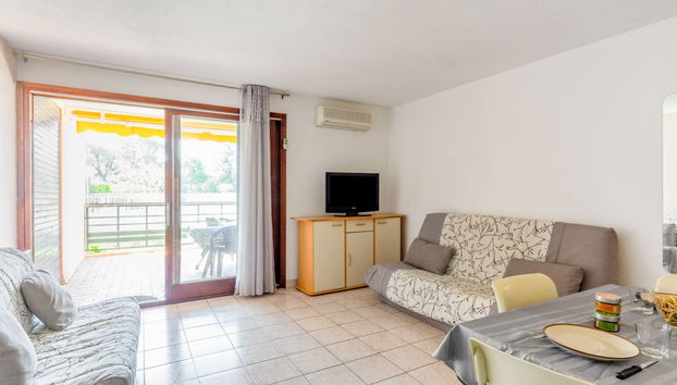 Apartamento de 1 quarto em Fréjus com piscina e jardim - Foto 2